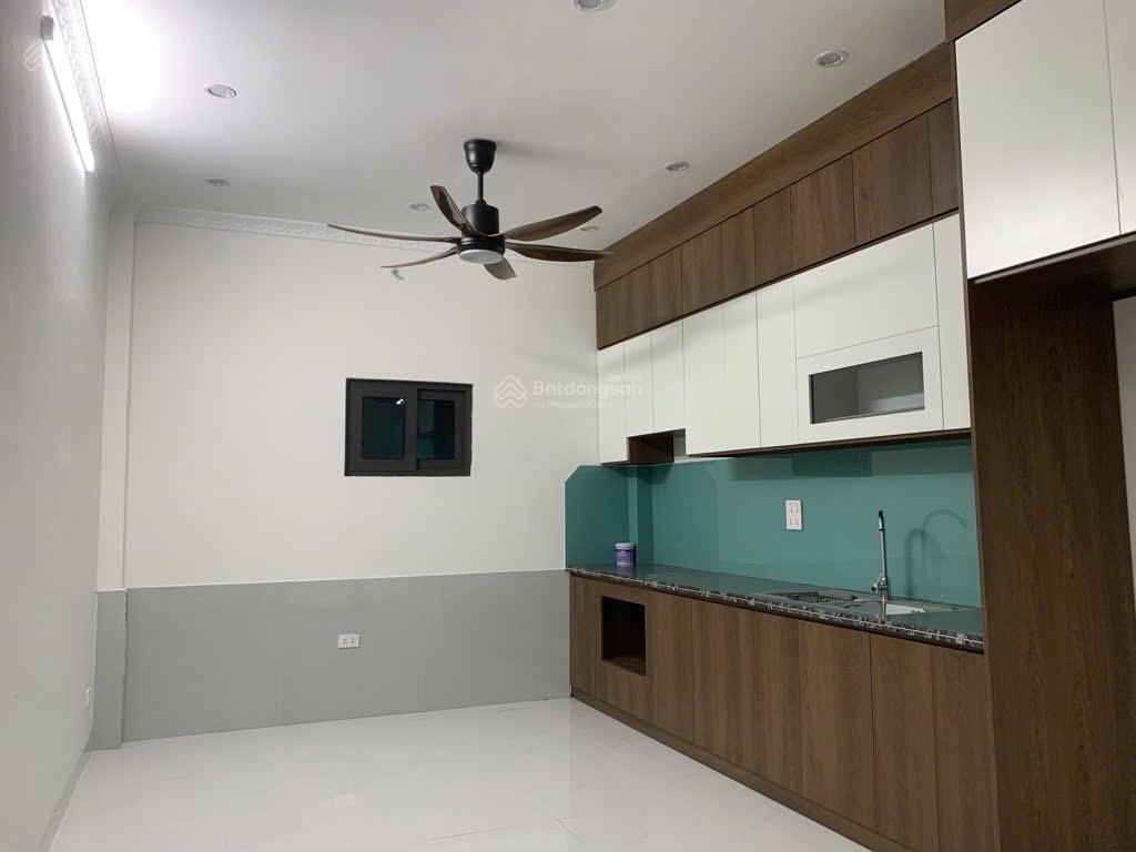 Giá ngỡ ngàng  chốt nhà vàng kim