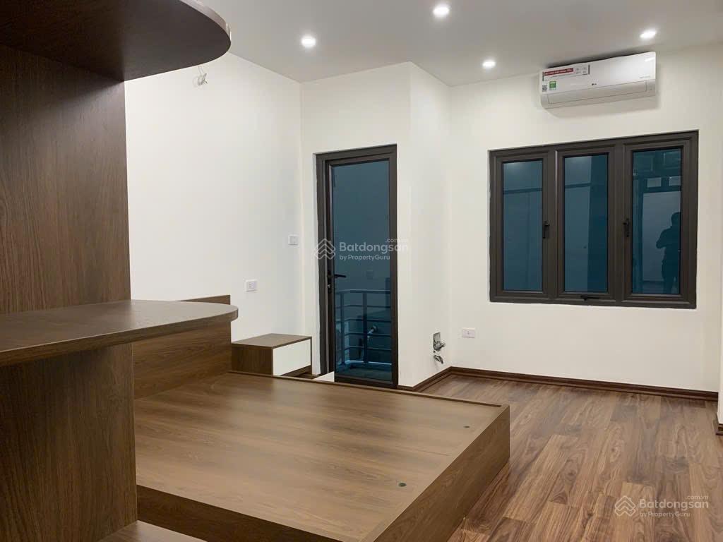 Giá ngỡ ngàng  chốt nhà vàng kim
