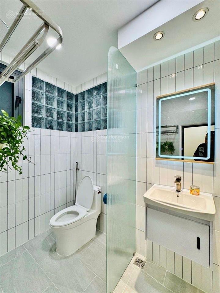 Giáp trung tâm tp  nhà mới full nội thất  xô viết nghệ tĩnh p17  40m2  hẻm 4m  3.98 tỷ tl