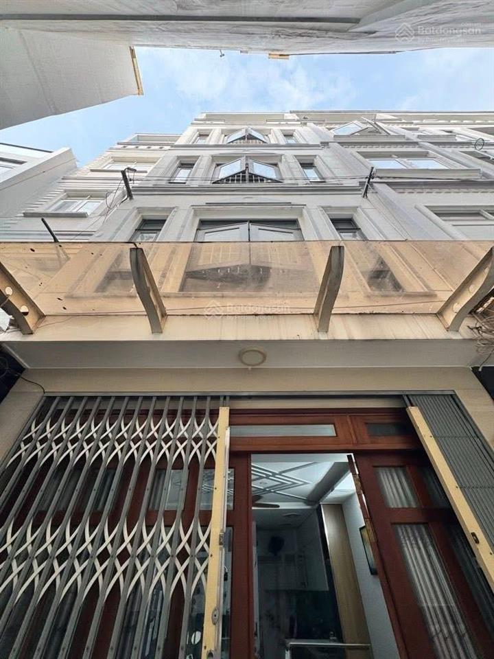 Nhà đẹp huỳnh văn bánh  phú nhuận | 5 tầng  50m2 | hẻm sạch sẽ cạnh mặt tiền | chỉ 8.4 tỷ tl.