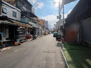 Mtkd ngang khủng 9.3m  2 tầng  3pn  cc bàu cát  đường 7m thông  p. bảy hiền