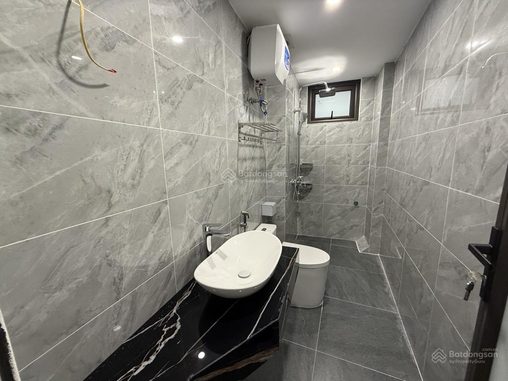 Chính chủ bán nhà trương định  dt 35m2 x 5 tầng x mt 3.6m  giá 7.7 có thương lượng