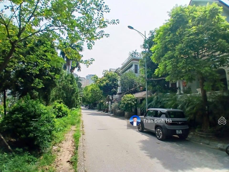 Biệt thự 4 tầng đtm xa la, hà đông dt 226m2, mt 11m, 60 tỷ