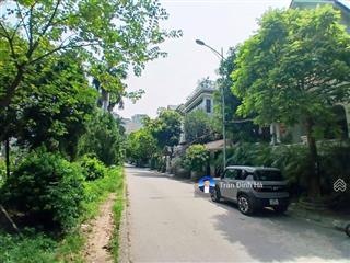 Biệt thự 4 tầng đtm xa la, hà đông dt 223m2, mt11m, 60 tỷ
