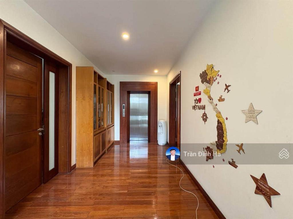 Biệt thự vườn đào 5t thang máy, dt 231m2, mt 15m, 2 mặt thoáng, 145 tỷ tây hồ