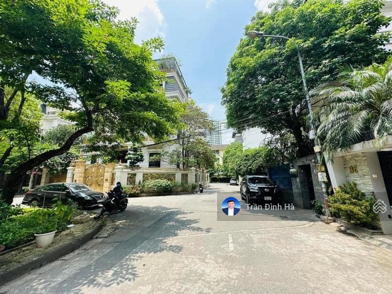 Biệt thự 4t vườn đào d5, phú thượng, tây hồ dt230m2, mt13m, 147 tỷ.  0914 766 ***