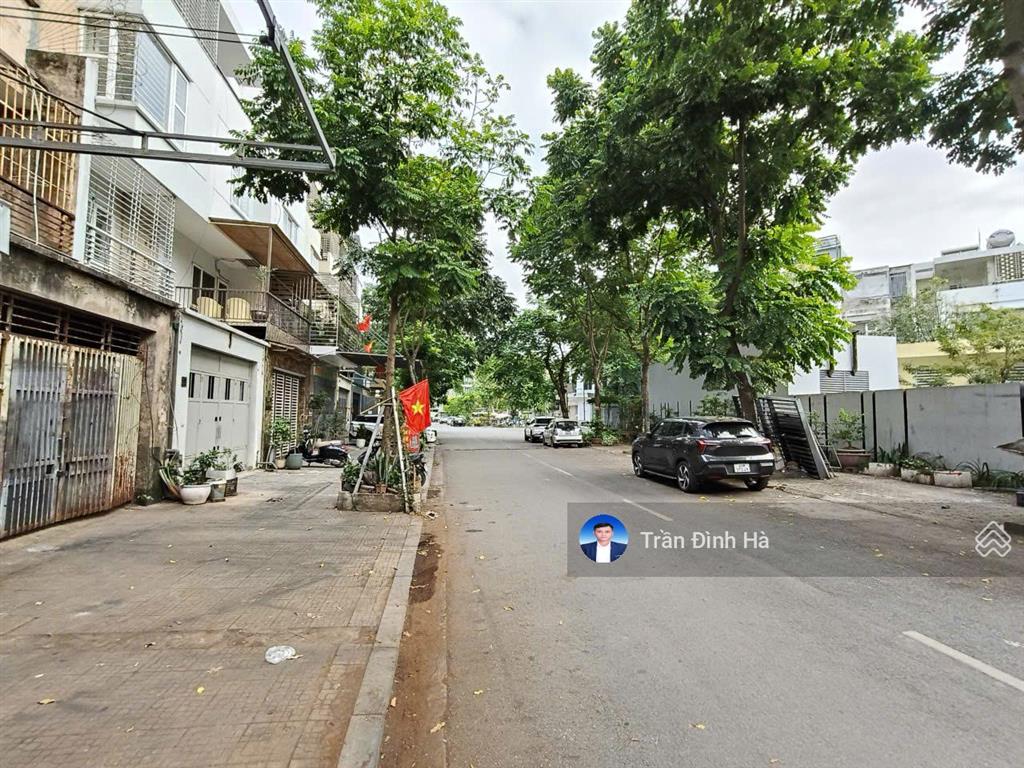 Nhà 4t xây thô tt9 đtm văn phú, dt 94m2, mt 4.7m, 23 tỷ hà đông