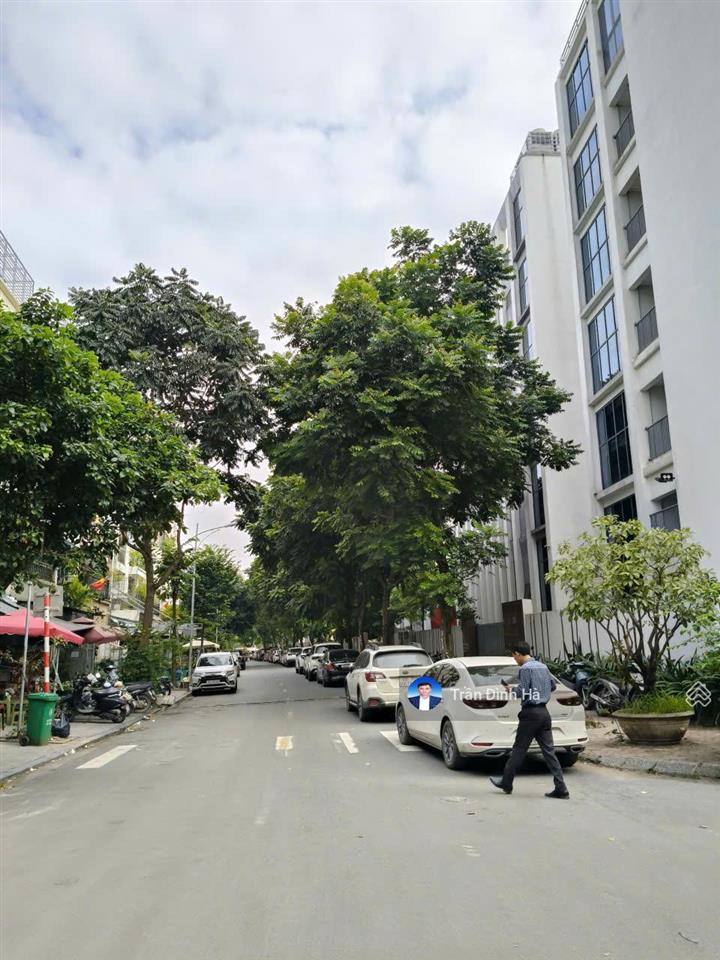 Nhà 4t xây thô tt9 đtm văn phú, dt 94m2, mt 4.7m, 23 tỷ hà đông