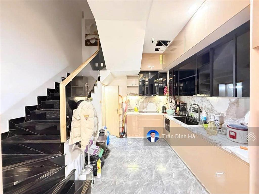 Bán nhà 5 tầng ngô thì nhậm, hà đông, dt 40m2, mt 4m, 12,9 tỷ.  0914 766 ***
