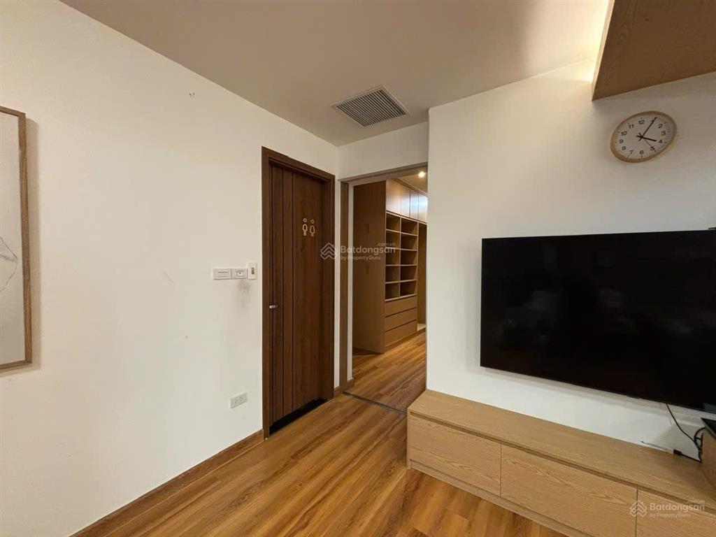 Cần bán gấp chung cư g2,3 ciputra dt 150m2 ban công hướng đông nam, giá 15 tỷ