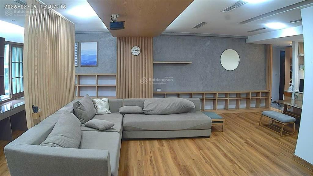 Cần bán gấp chung cư g2,3 ciputra dt 150m2 ban công hướng đông nam, giá 15 tỷ