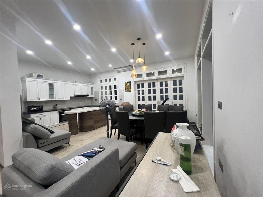 Hàng hiếm giá rẻ biệt thự ciputra hà nội 180m2 mặt 9m sửa đẹp giad 70 tỷ