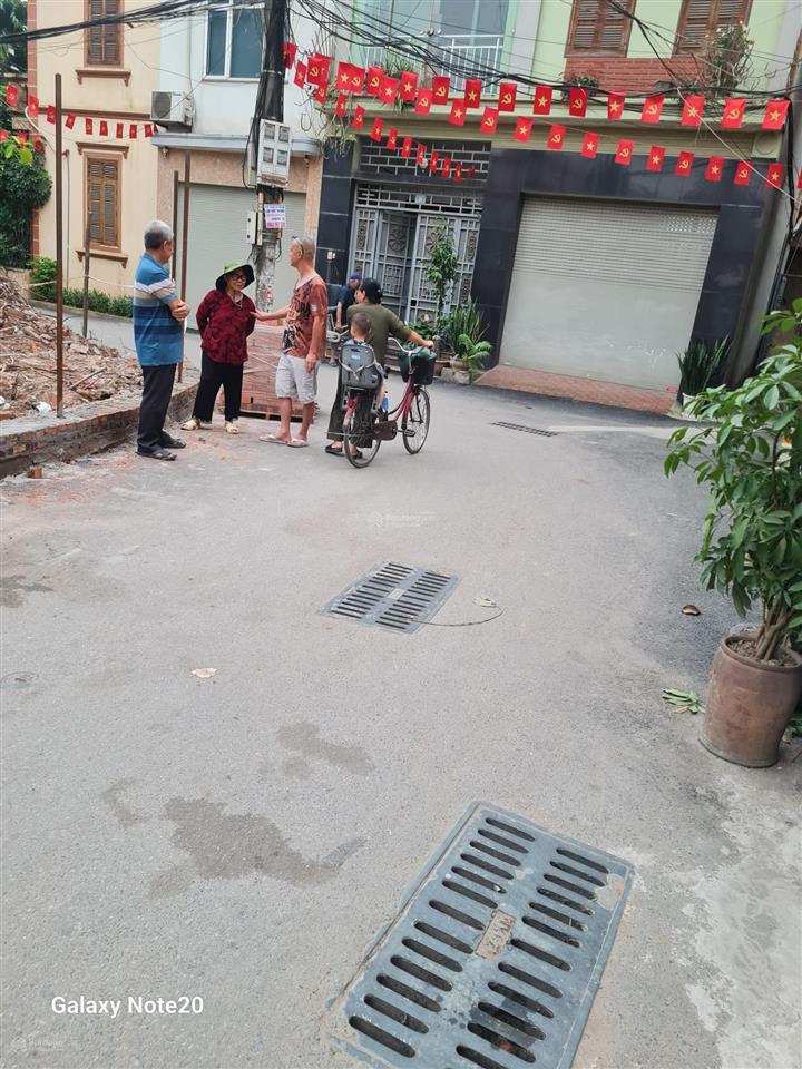 Bán đất phú thượng tây hồ hà nội 35m2 mặt tiền 6,8m giá 7,4 tỷ