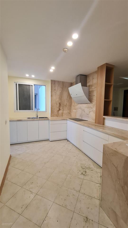 Bán chung cư ciputra hà nội, diện tích 154m2 hướng bc đông nam giá 13,5 tỷ