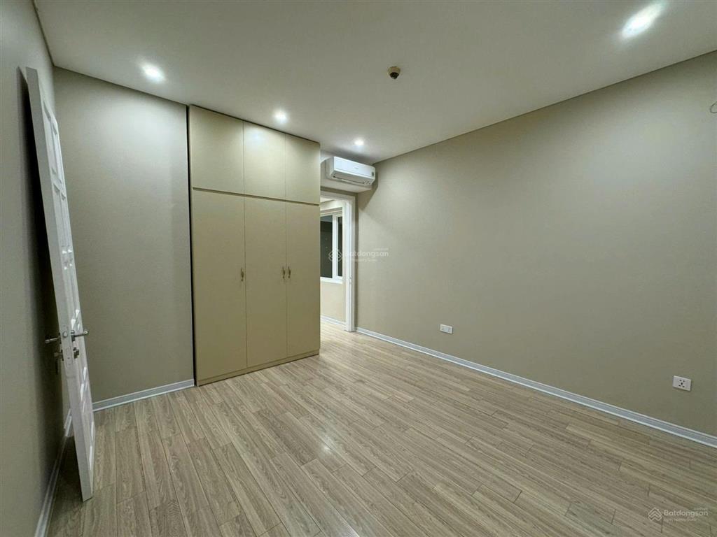 Bán chung cư ciputra 150m2 view hồ tây nội thất mới cao cấp