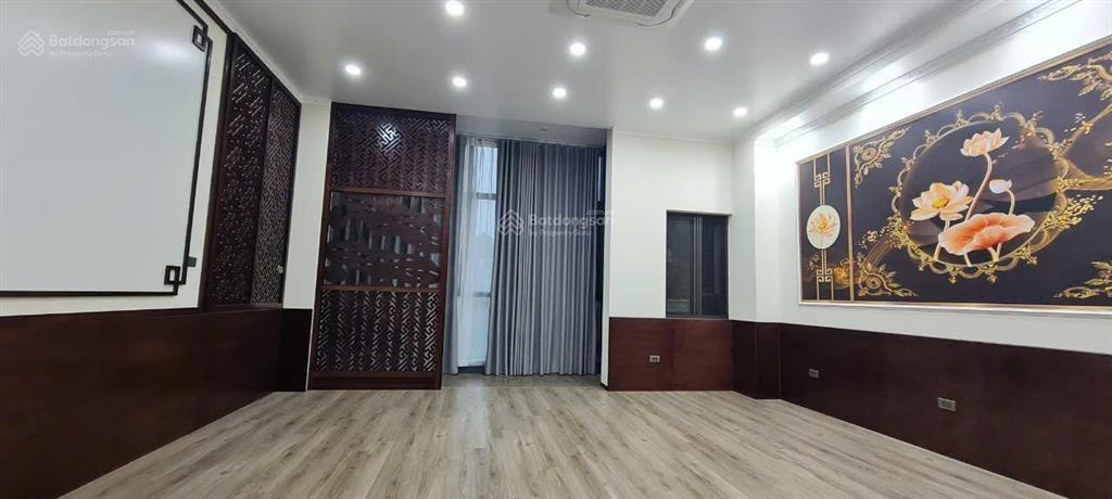 Bán liền kề packexim phú thượng thang máy nhập giá hơn 30 tỷ