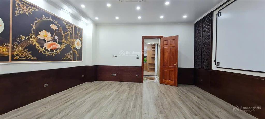 Bán liền kề packexim phú thượng thang máy nhập giá hơn 30 tỷ