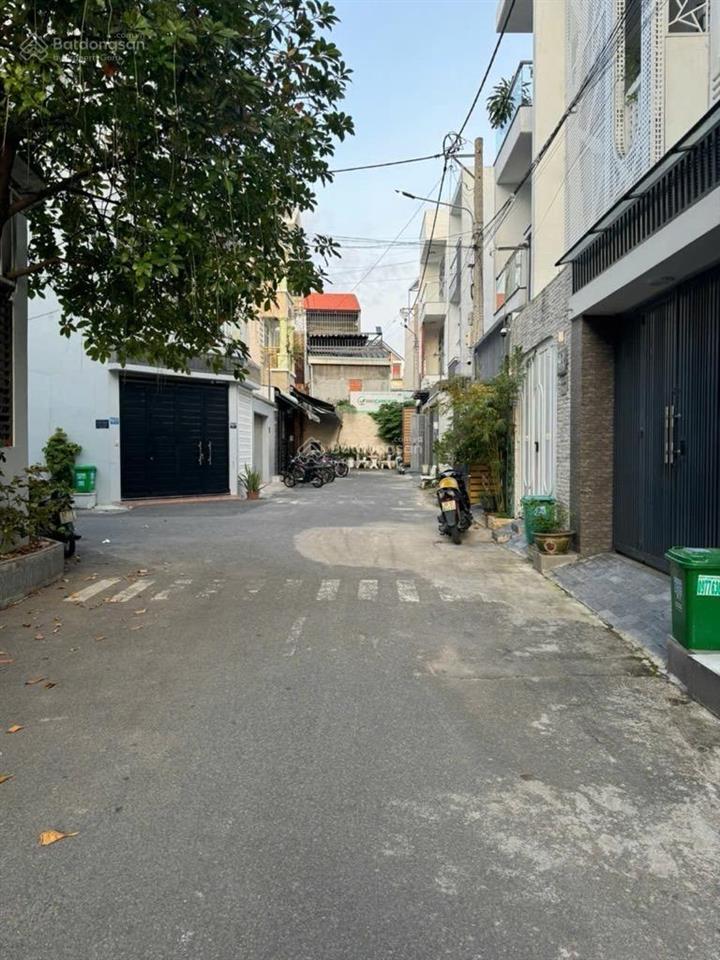 Nhà 3 tầng 4 x 17m trường thọ  6.8 tỷ