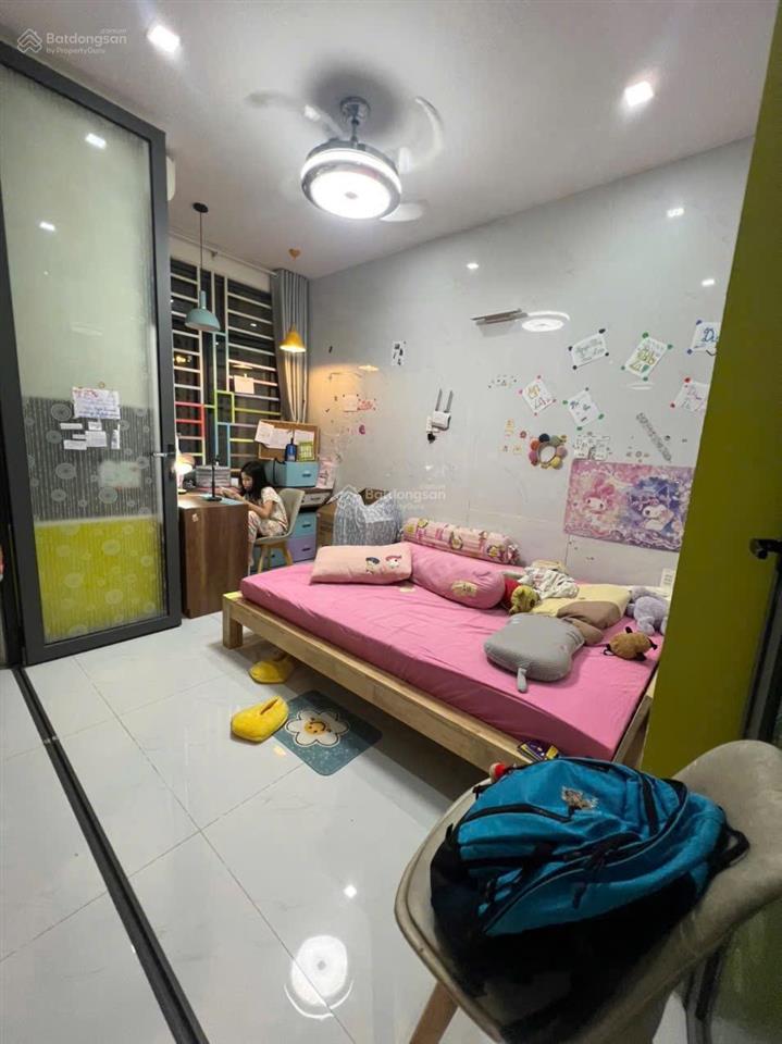 Nhà 3 tầng 68m đỗ xuân hợp  6.3 tỷ