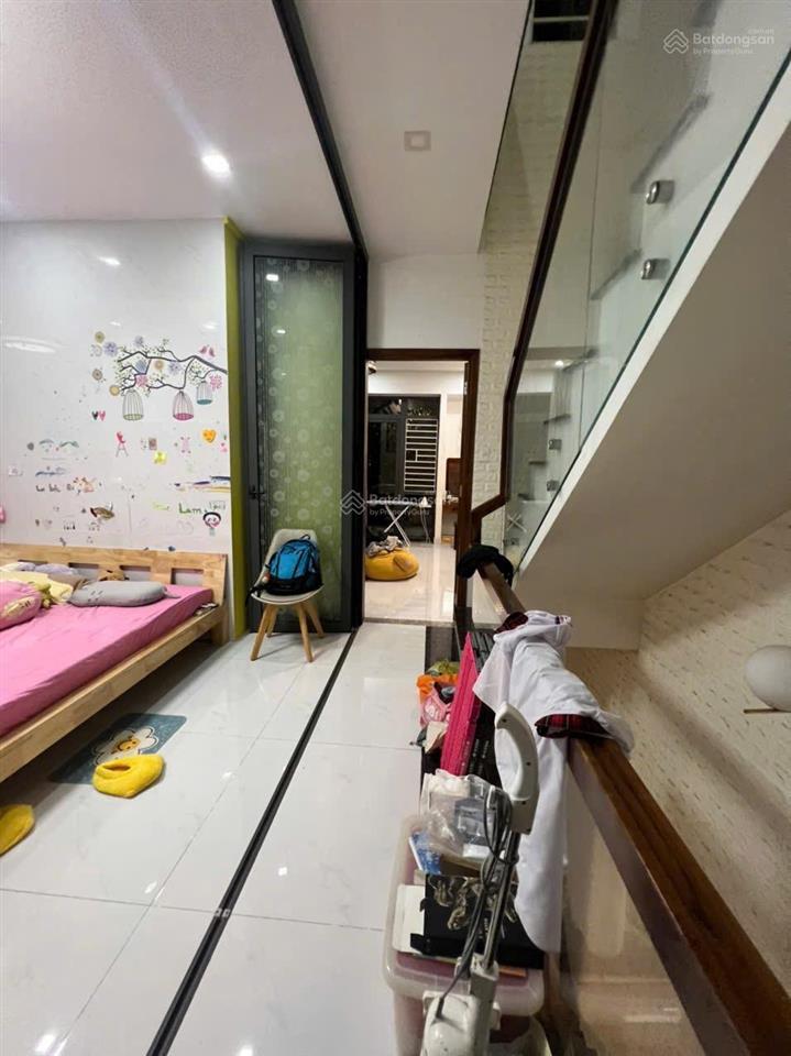 Nhà 3 tầng 68m đỗ xuân hợp  6.3 tỷ