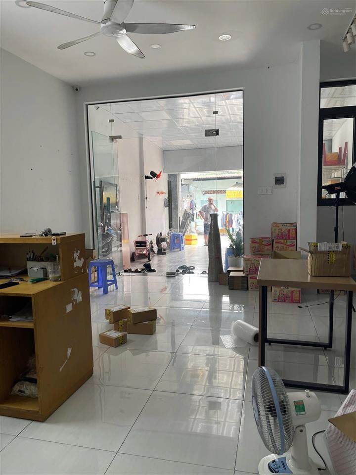 Mặt tiền hồ bá phấn (6 x 18) 108m giá 8 tỷ