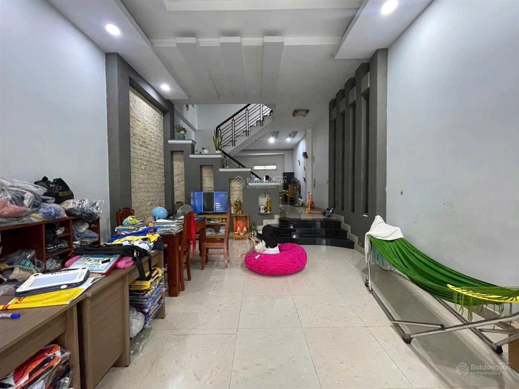 Nhà 3 tầng 80m đỗ xuân hợp  5,8 tỷ