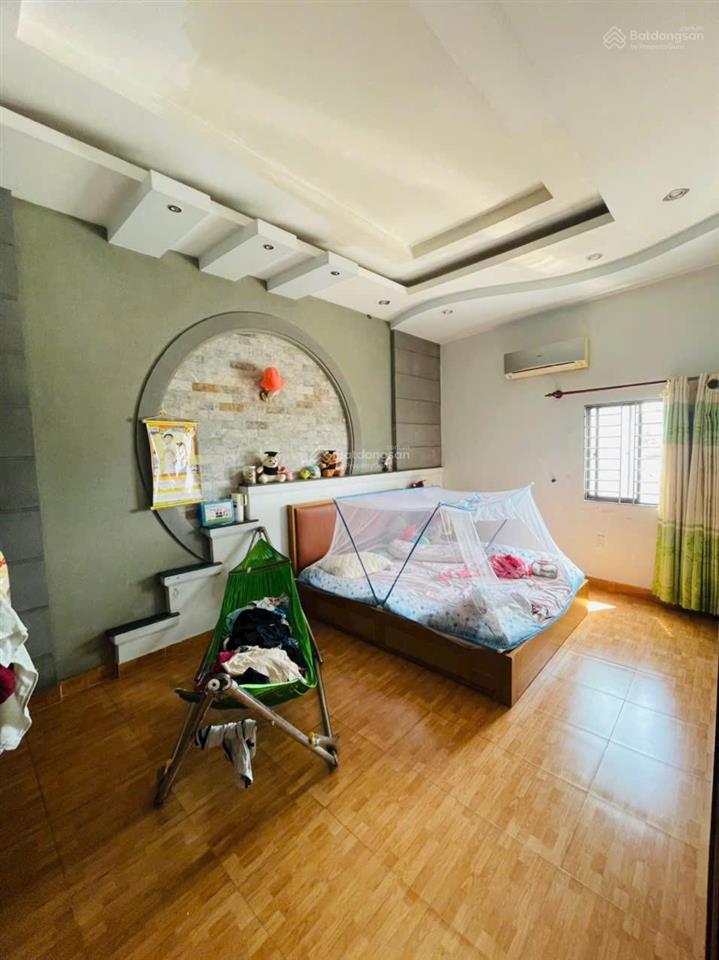 Nhà 3 tầng 80m đỗ xuân hợp  5,8 tỷ
