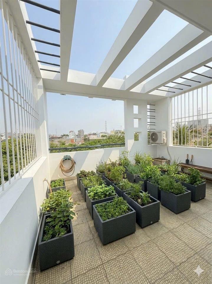 Nhà 3 tầng 80m đỗ xuân hợp  5,8 tỷ