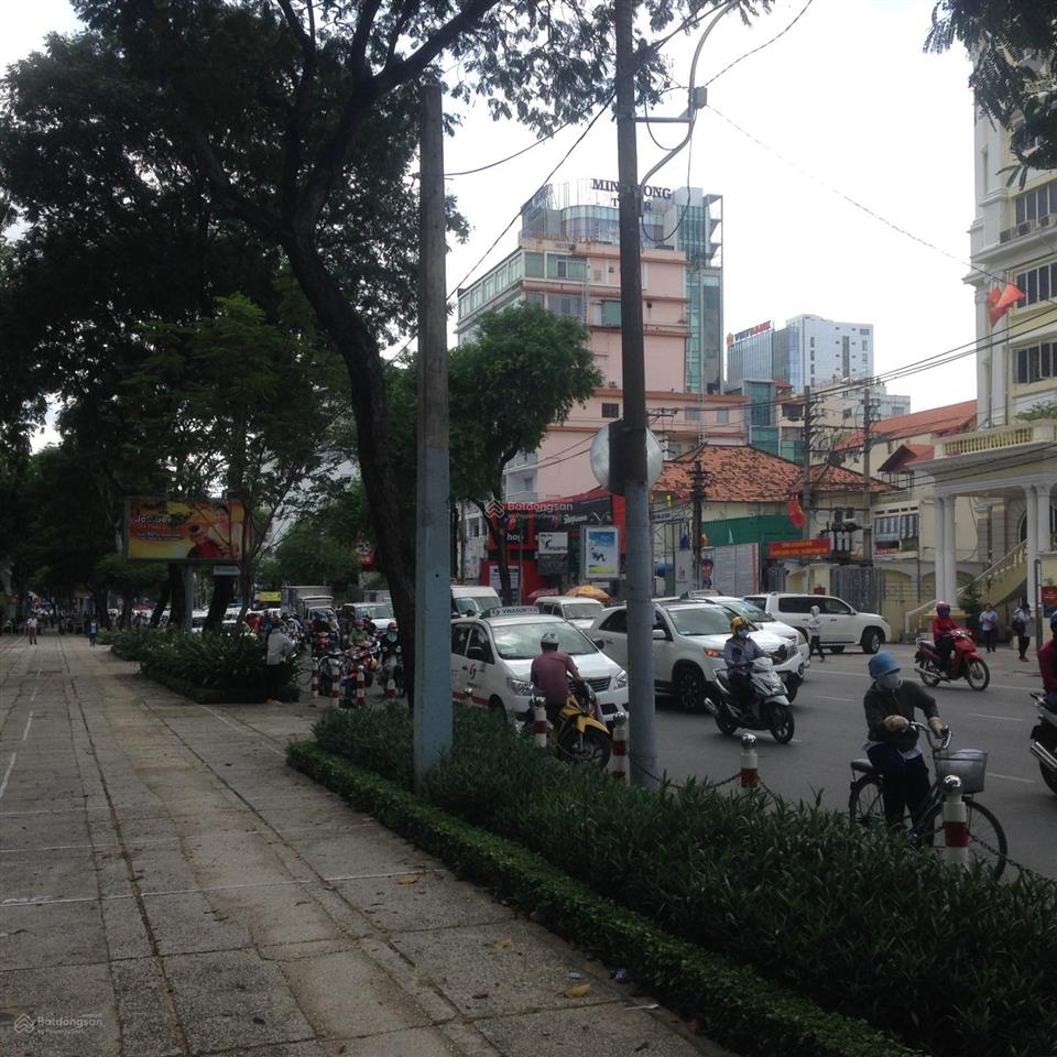 Mặt tiền kinh doanh 192 hai bà trưng có vỉa hè