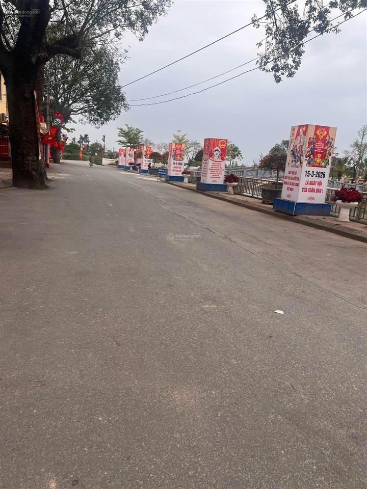 Bán đất tại xã sơn đồng, hoài đức, mặt đường 2 ô tô tránh ra vào thoải mái. 105m2. mt 7m. 7 tỷ