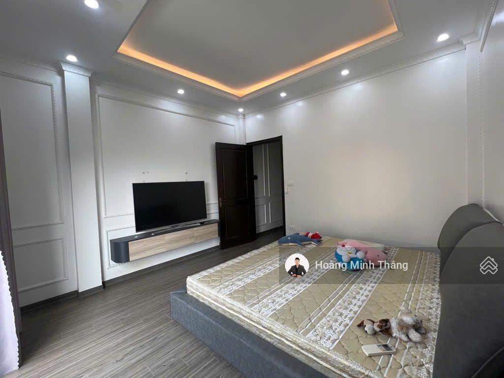 Nhà phân lô long biên, 45m2, 6 tầng, thang máy, ô tô tránh, ở + kinh doanh, 12 tỷ