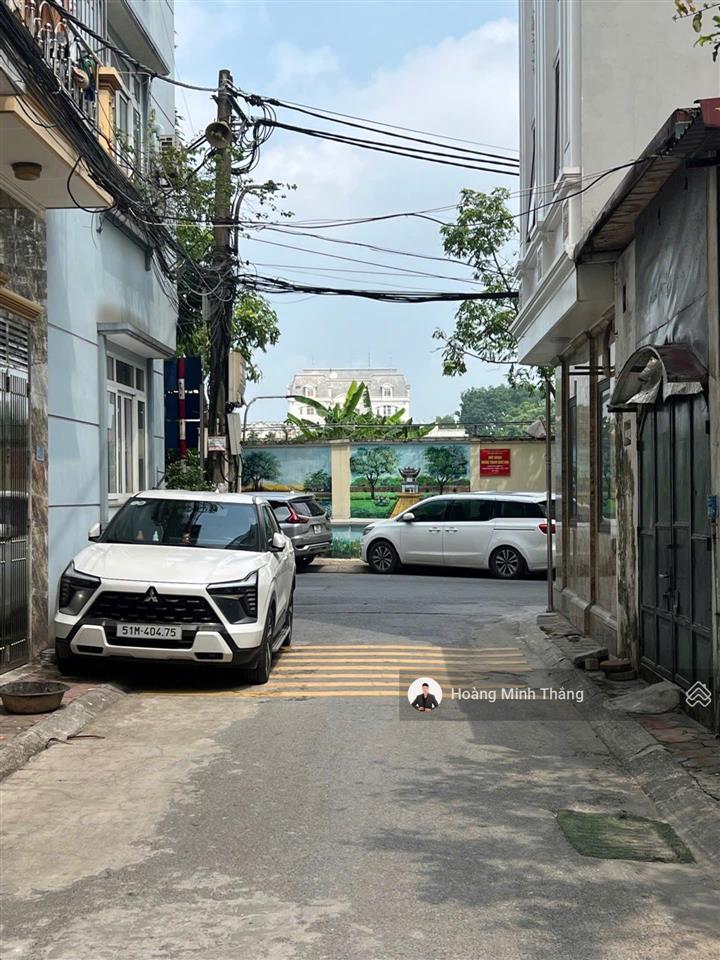 Đất trung tâm sài đồng, gần hồ, ngõ thông, ô tô tránh, 61m2, 10 tỷ