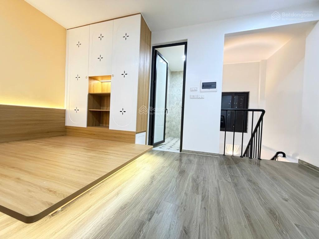 Bán nhà tại lương khánh thiện, 10,8 tỷ, 50m2, 6 tầng  thang máy  nhà mới  dòng tiền 500 triệu