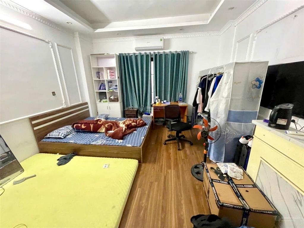 Bán nhà riêng tại minh khai, 7,9 tỷ, 31m2, 3pn + 4wc + 5 tầng, uy tín
