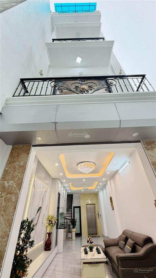 Bán nhà 48m2  6 tầng, thang máy tại trương định, 12,6 tỷ, lô góc, full đồ mới tinh