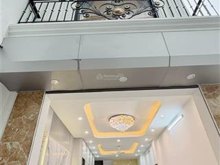 Bán nhà 48m2  6 tầng, thang máy tại trương định, 12,6 tỷ, lô góc, full đồ mới tinh