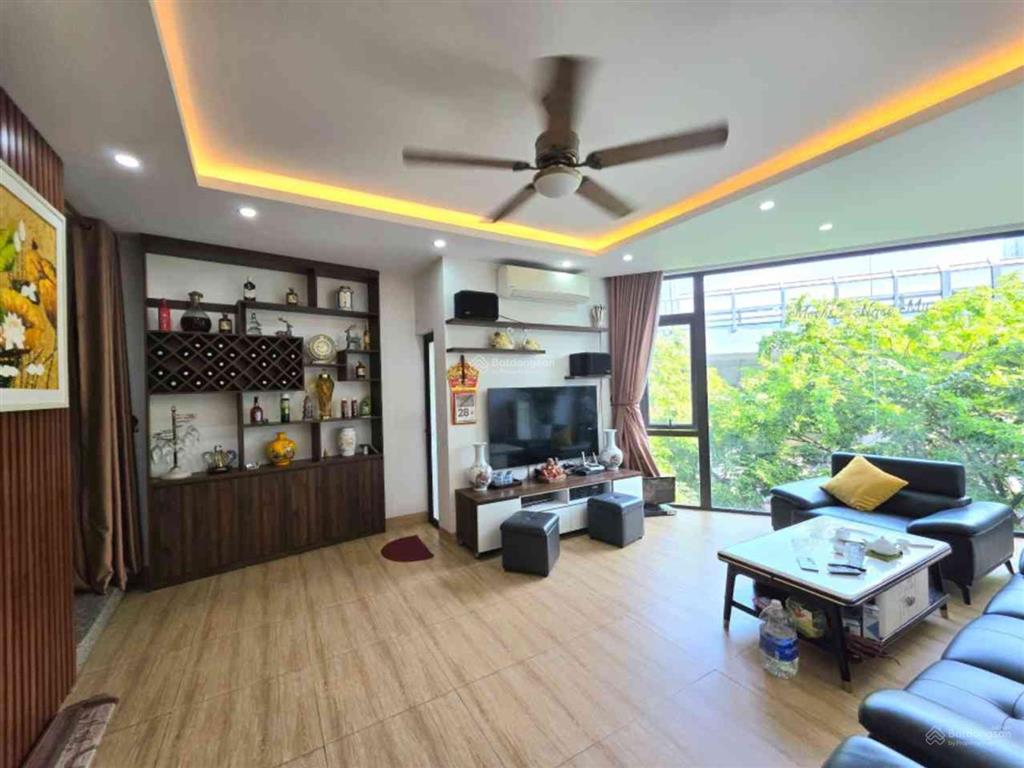 Bán nhà mặt phố minh khai 65m2 7 tầng  thang máy  kd sầm uất  mặt tiền 7.5m quyền lực  cực hiêm
