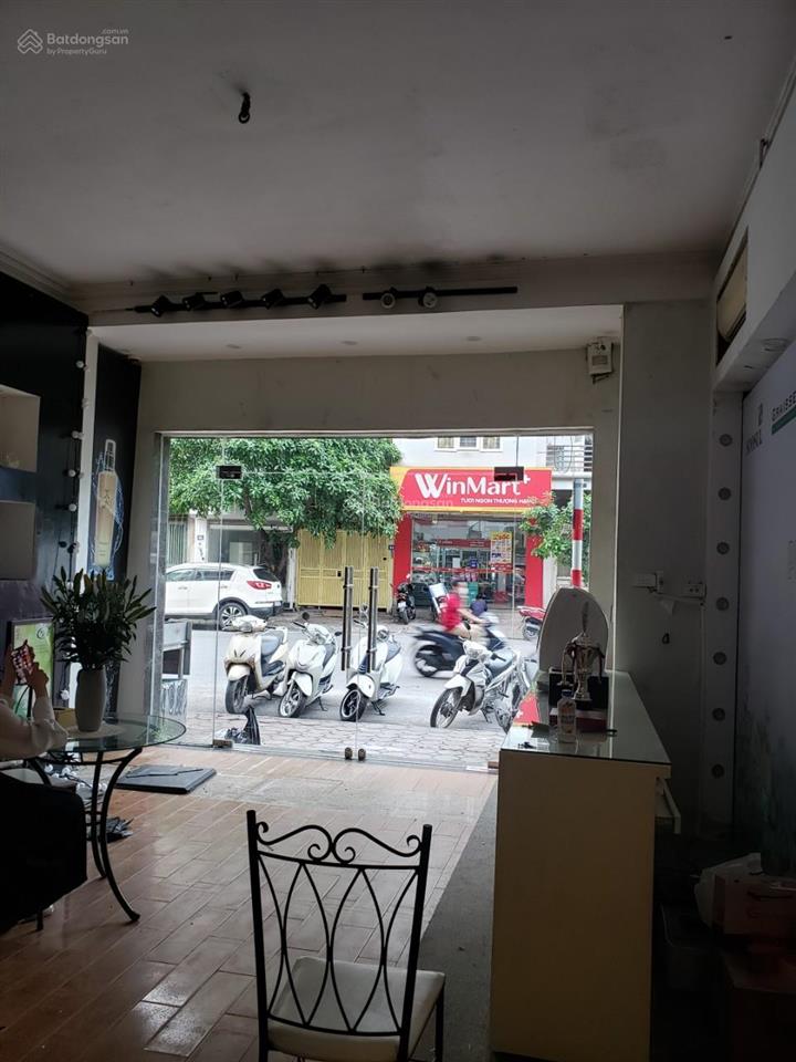 Chính chủ cho thuê nhà mặt phố nguyễn ngọc doãn, đống đa làm văn phòng, spa, thẩm mỹ dt 50m2x2 tầng