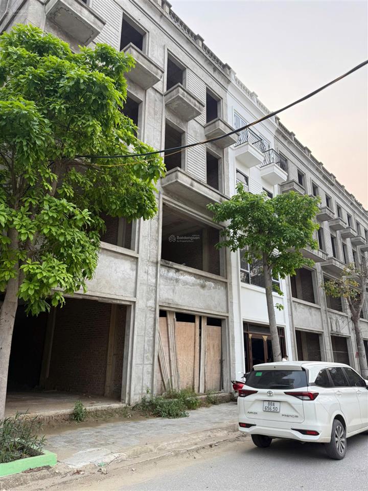 Bán nhanh liền kề shophouse sky garden giá 3 tỷ 980,  0981 693