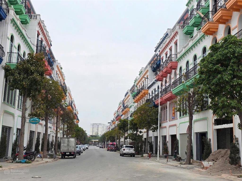 Bán nhanh liền kề shophouse sky garden giá 3 tỷ 980,  0981 693
