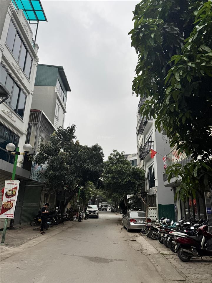 Liền kề hiếm nhà bán , tây nam linh đàm  hoàng mai 60m x mt5m , ô tô tránh , vỉa hè , kinh doanh