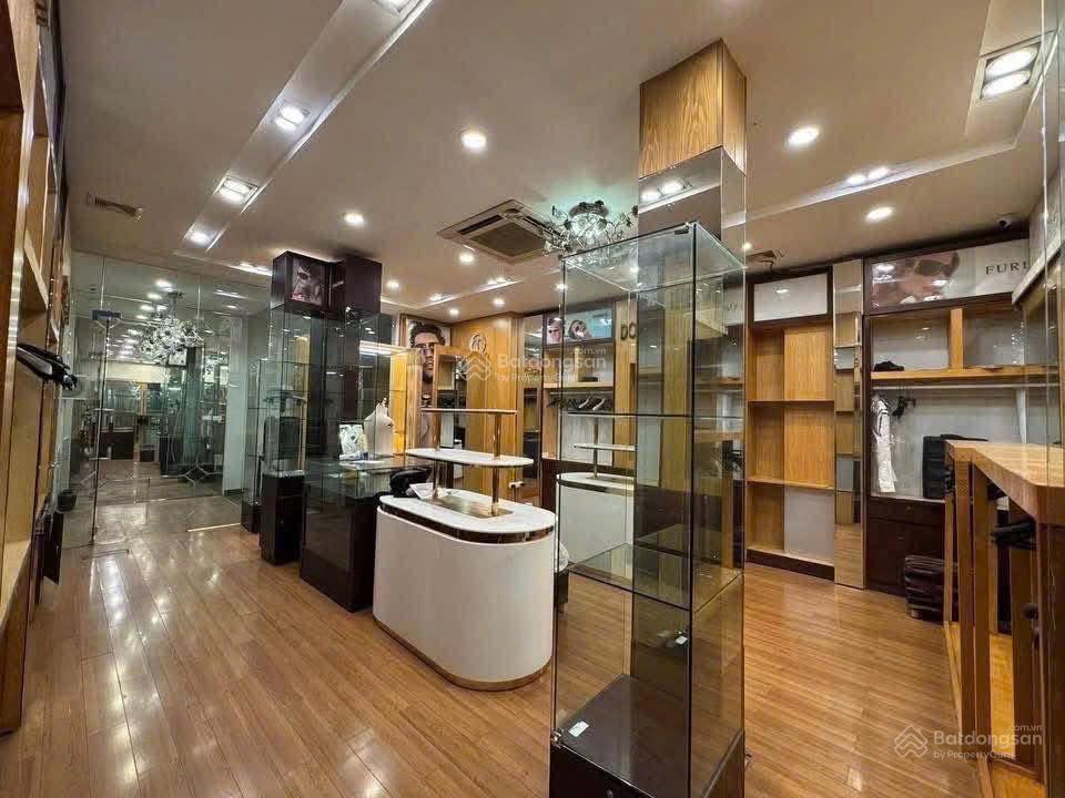 Liền kề hiếm nhà bán , tây nam linh đàm  hoàng mai 60m x mt5m , ô tô tránh , vỉa hè , kinh doanh