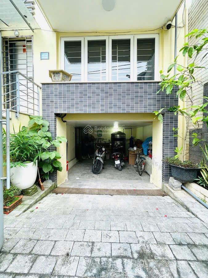 Nhà dân xây chắc chắn, thiết kế hiện đại đầy đủ công năng, ngõ ô tô thông linh đàm  bằng liệt