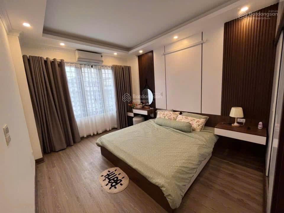 Bán nhà mặt phố định công, vành đai 2,5, hoàng mai 100m2 x mt 5,5m, kinh doanh sầm uất