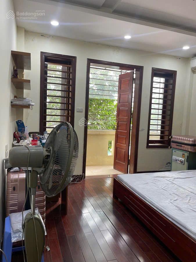 Bán nhà mặt phố phương liệt view hồ thoáng mát, vỉa hè rộng, kinh doanh sầm uất, hiếm thanh xuân