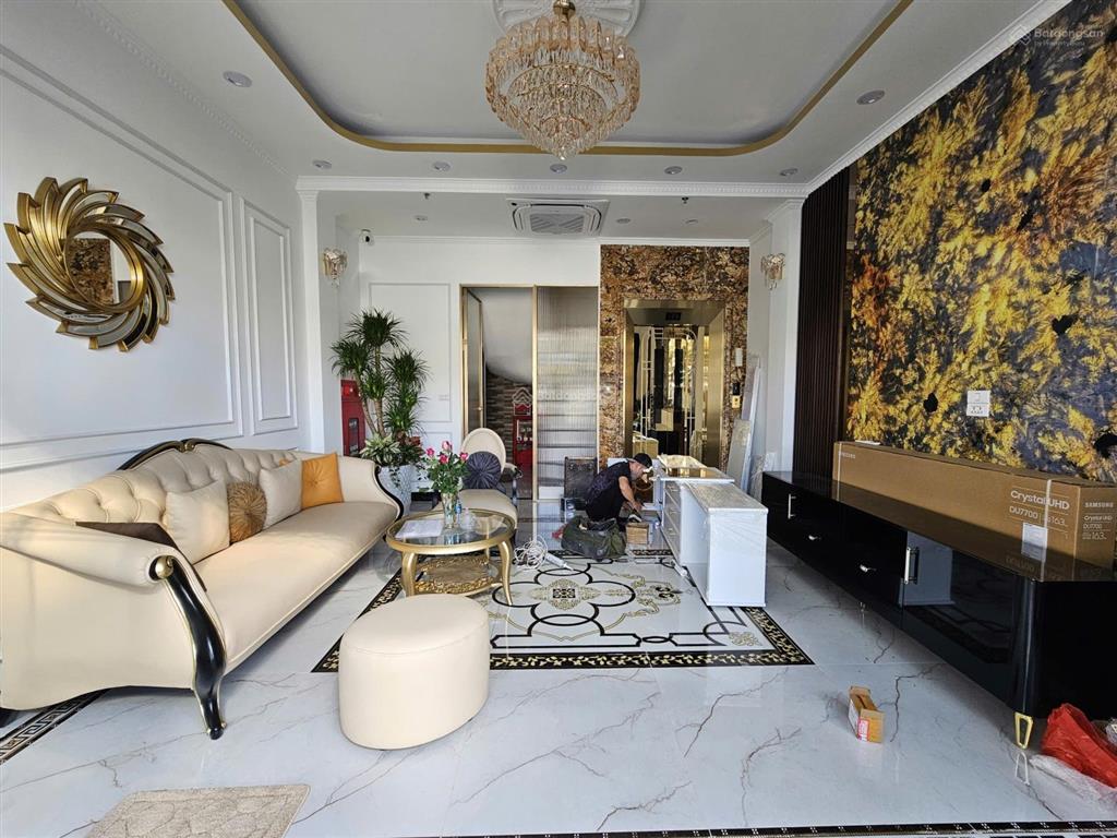 Mặt phố đại la, hai bà trưng hiếm nhà bán, kinh doanh, vỉa hè rộng  45m2 x 7 tầng, đầy đủ pccc