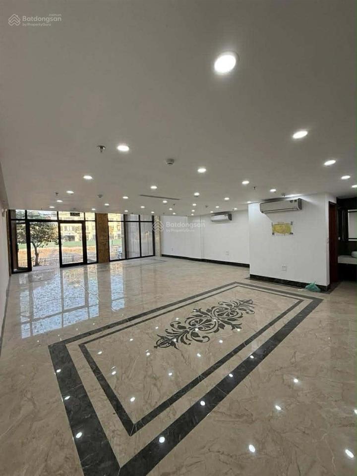 Mặt phố trung tâm quận hoàng mai  kết nối trực tiếp vành đai 2,5  khu vực kinh doanh sầm uất