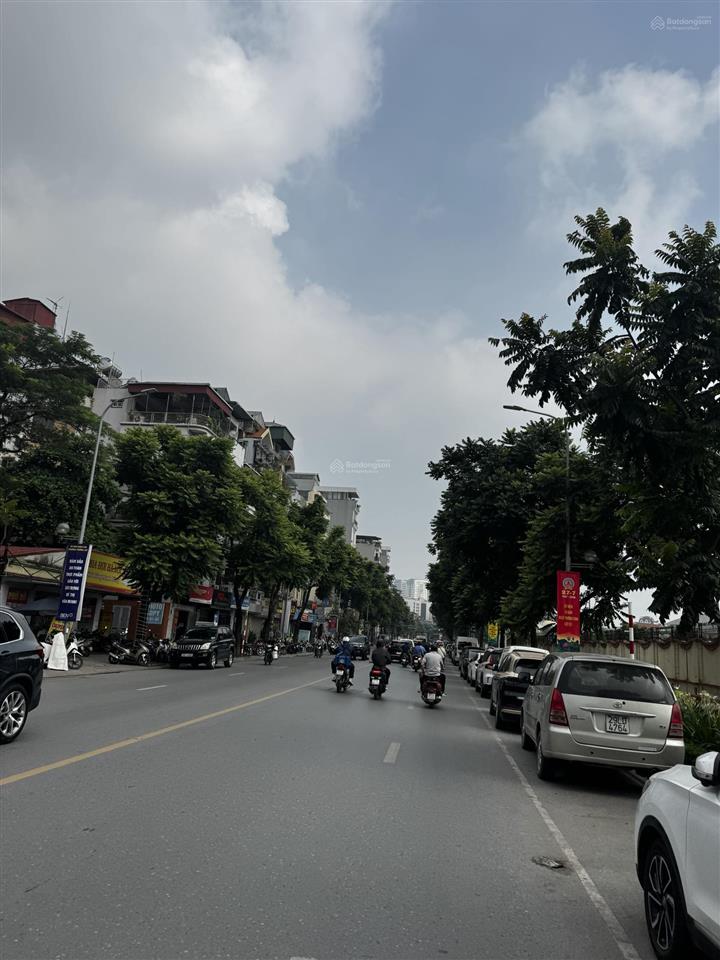 Mặt phố quy hoạch ổn định, vỉa hè rộng thênh thang, kinh doanh sầm uất trục chính khuất duy tiến