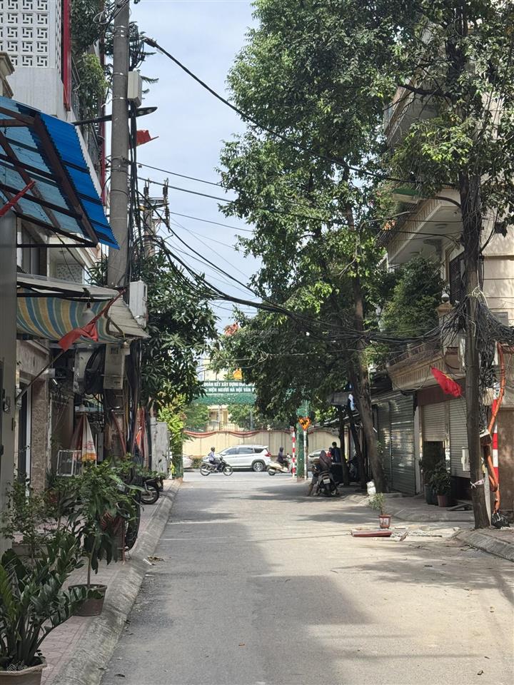 Nhà gần vành đai 2.5  định công thượng 45m2 x 5 tầng, ô tô vào nhà, kinh doanh