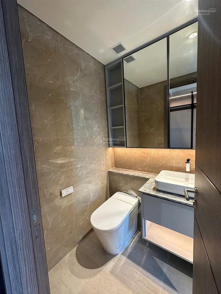 Bán căn hộ the opera residence, giá cực chất 34 tỷ, 77 m2, tầng cao view trực sông bitexco q1